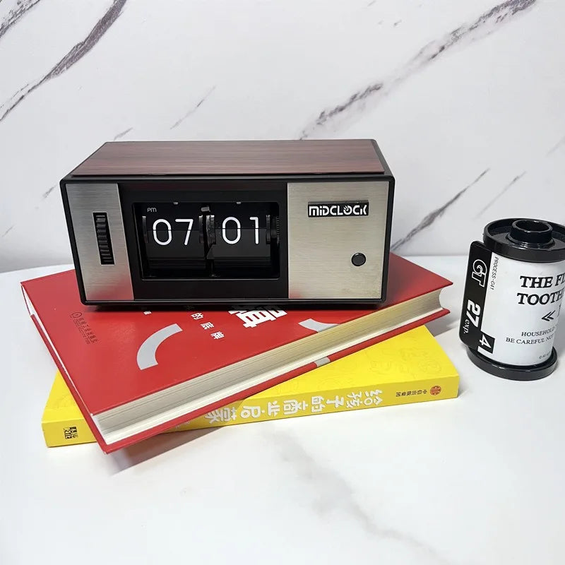 Minimalist Retro Table Clocks Turn The Page Digital Desk Clock Living Room Modern Desktop Watch Office Decorative Ornaments